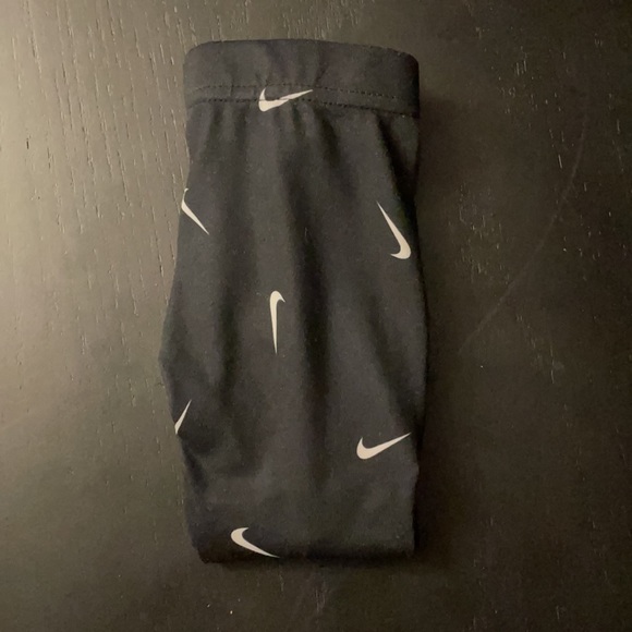 Nike dri fit pants size 12M - Picture 6 of 7